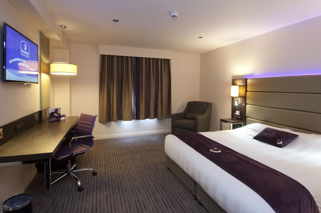 Premier Inn London Greenford ห้อง รูปภาพ