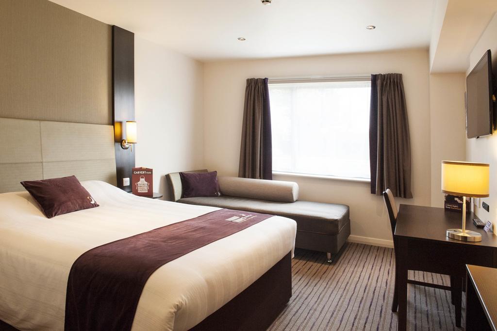 Premier Inn London Greenford ห้อง รูปภาพ