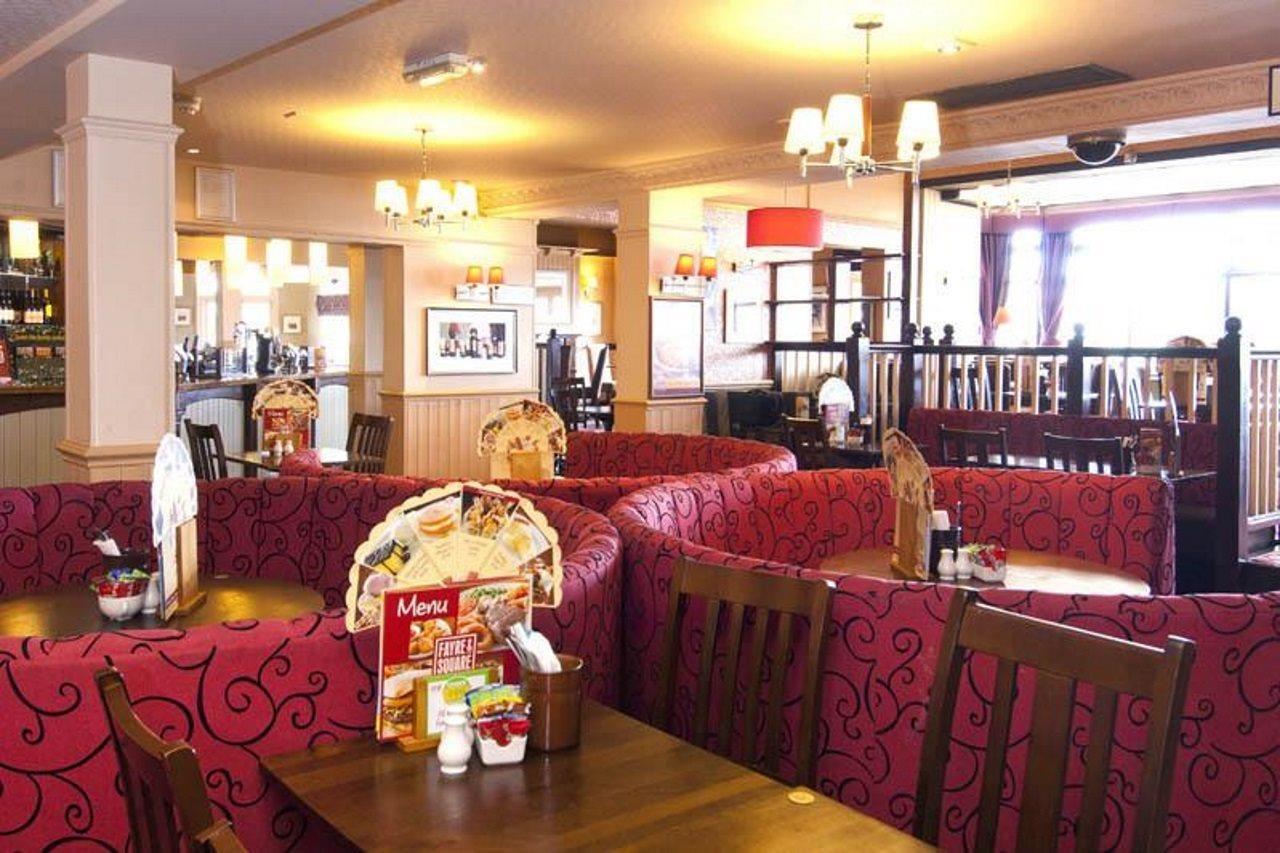 Premier Inn London Greenford ภายนอก รูปภาพ