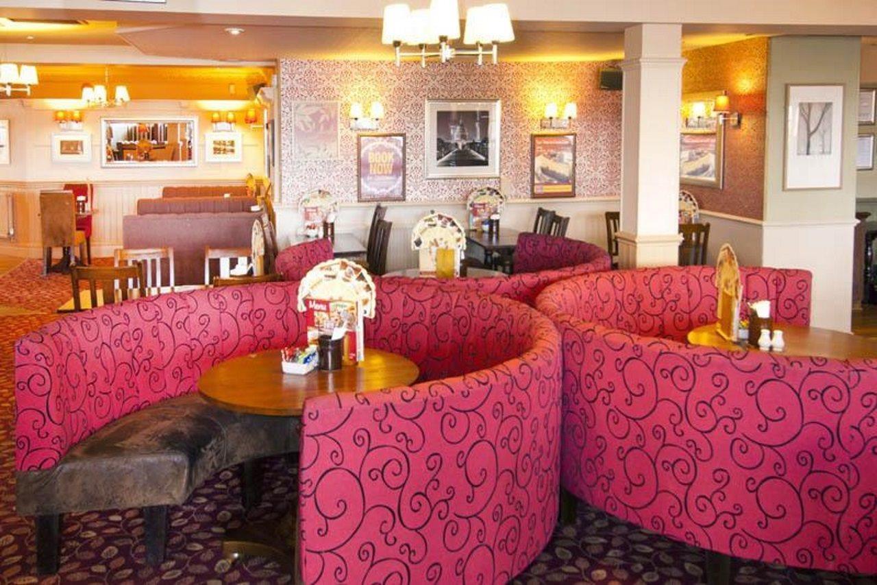 Premier Inn London Greenford ภายนอก รูปภาพ