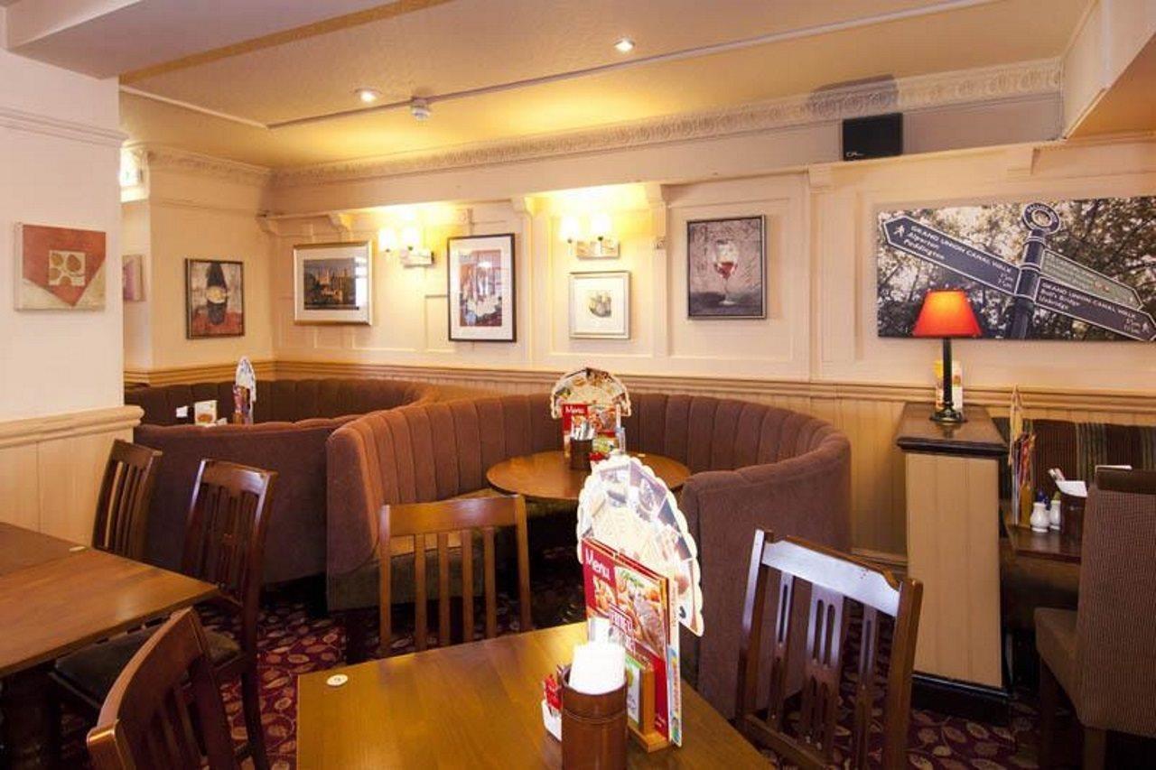 Premier Inn London Greenford ภายนอก รูปภาพ